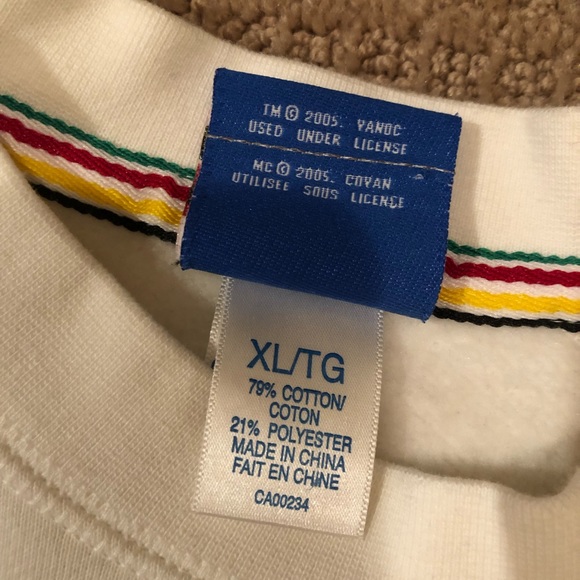 Team Canada Crewneck Sweater - Picture 4 of 4